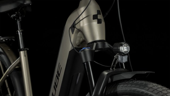 CUBE KATHMANDU HYBRID Pro 625 - Tiefeinstieg Trekking E-Bike - 2023 – Bild 3