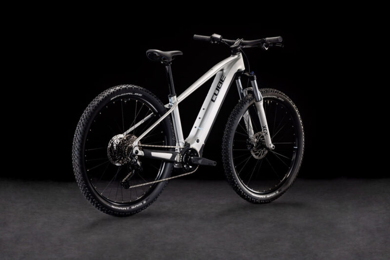 Cube Reaction Hybrid ONE 800 silver´n´black – Bild 3