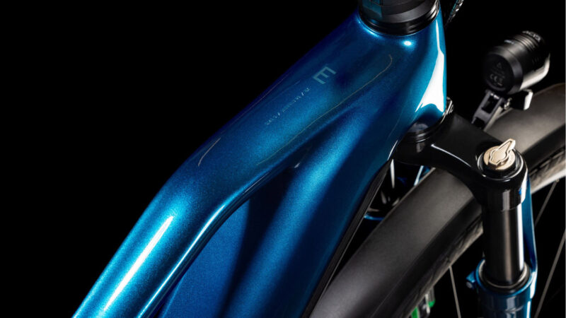 Cube Kathmandu Hybrid EX 800 Lady electricblue´n´chrome – Bild 7