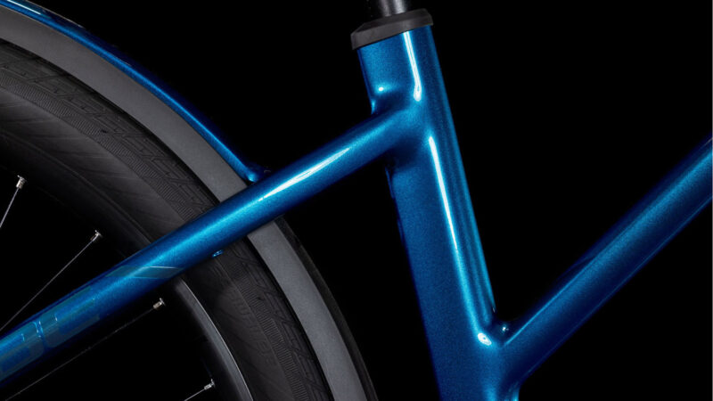 Cube Kathmandu Hybrid EX 800 Lady electricblue´n´chrome – Bild 5