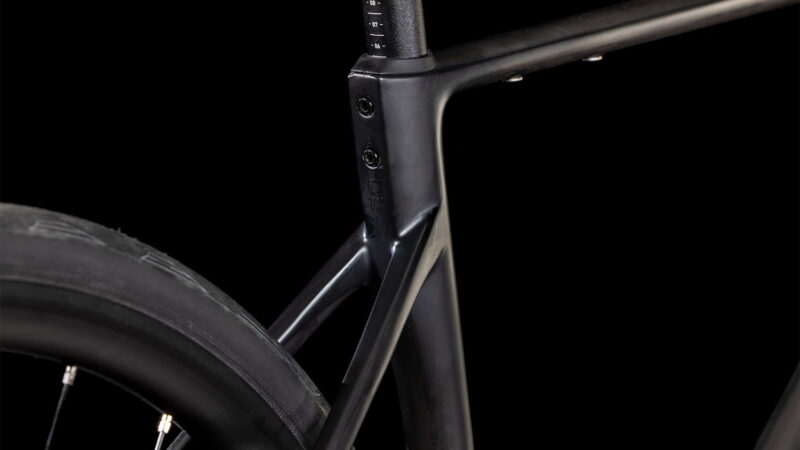 Cube Attain C:62 Race blackline – Bild 5