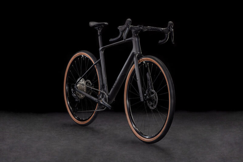 Cube Nuroad C:62 ONE carbon´n´glossy – Bild 2