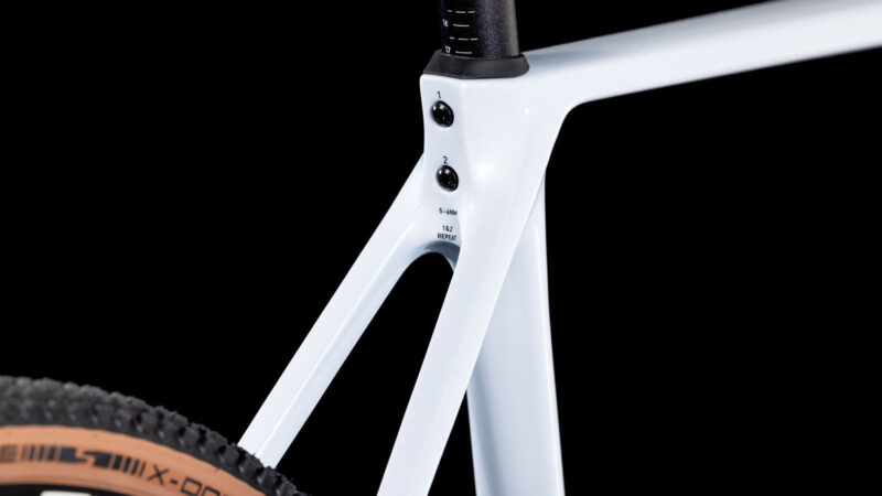 Cube Cross Race C:62 Race polarwhite´n´blue – Bild 5